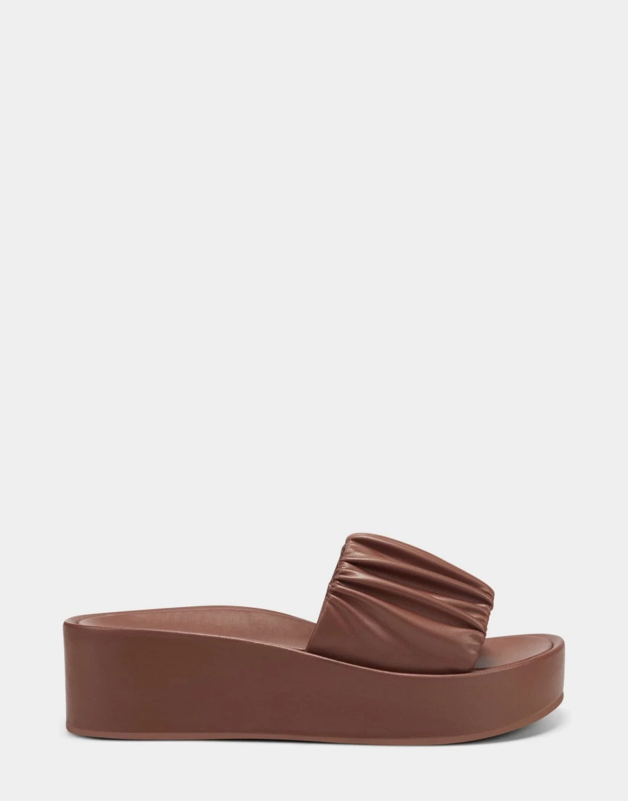 Aerosoles Aware Women'S Sandal In Tan Clearance