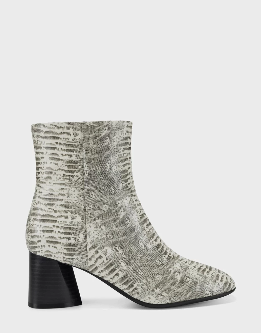 Aerosoles Women'S Ankle Boot In Grey Best