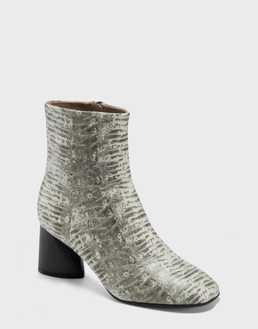 Aerosoles Women'S Ankle Boot In Grey Best