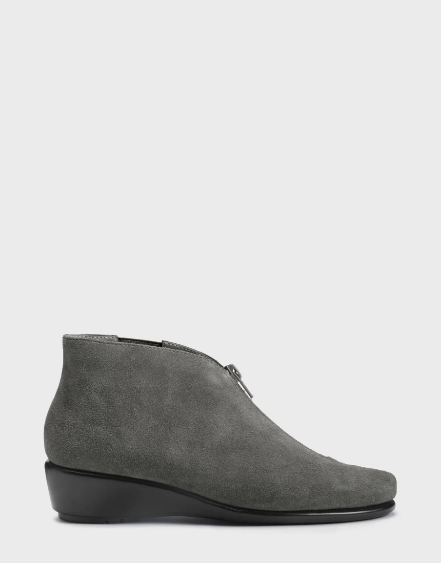 Aerosoles Women'S Ankle Boot In Dark Grey Hot