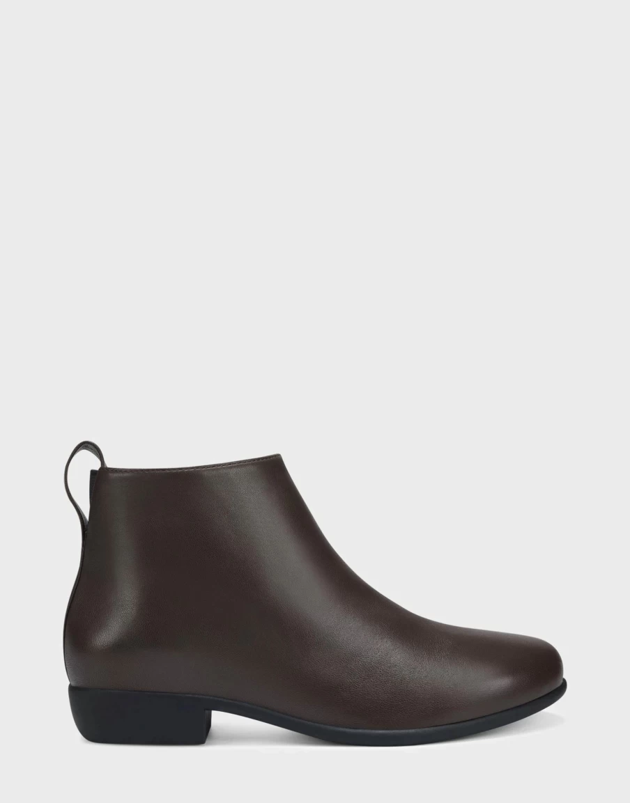 Aerosoles Women'S Ankle Boot In Brown Hot