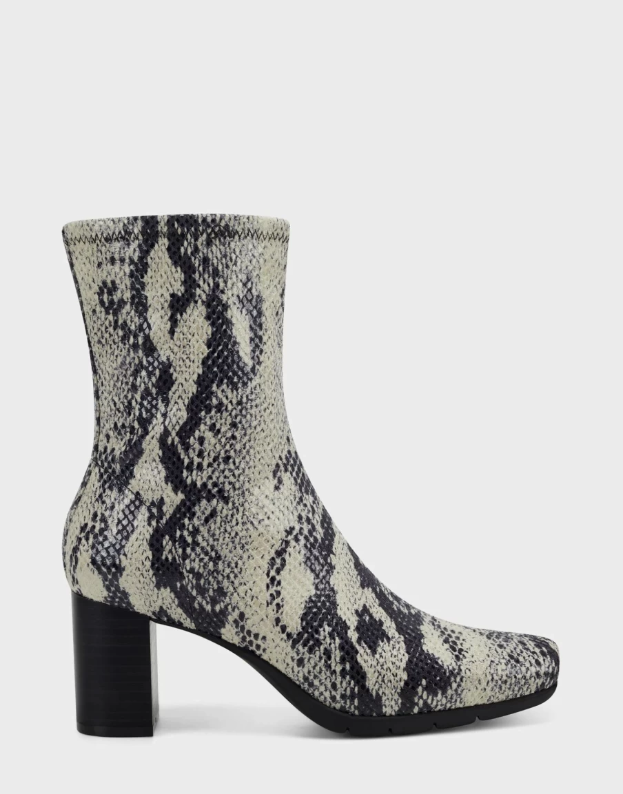 Aerosoles Women'S Ankle Boot In Snake Print Wholesale