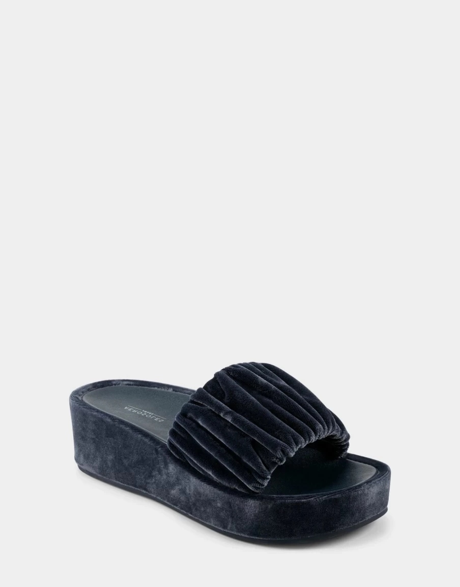 Aerosoles Women'S Sandal In Navy Hot