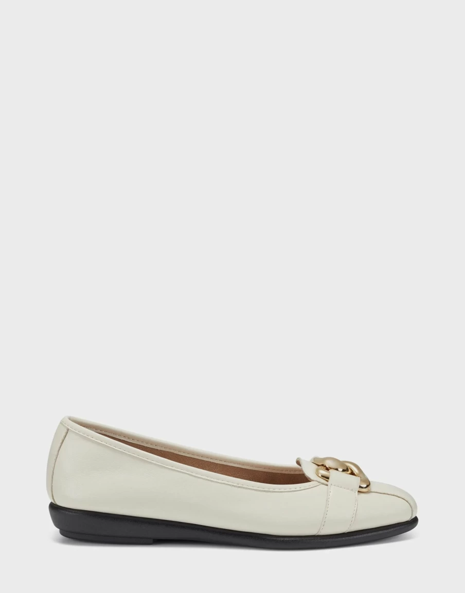 Aerosoles Women'S Ballet In Off White Online